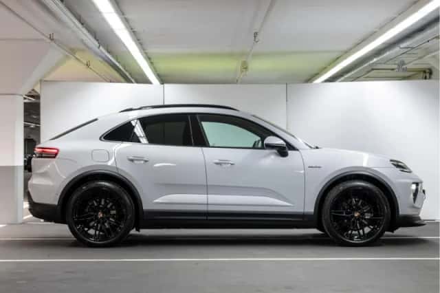 Porsche Macan (2026) thumbnail 5