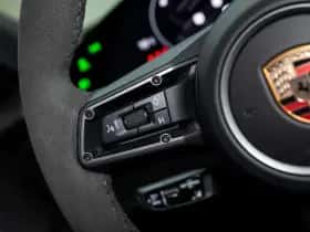 Porsche Taycan (2024) thumbnail 23