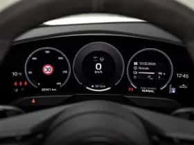 Porsche Taycan (2024) thumbnail 28