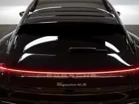 Porsche Taycan (2024) thumbnail 10