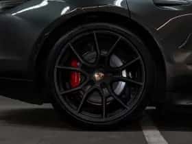 Porsche Taycan (2024) thumbnail 14