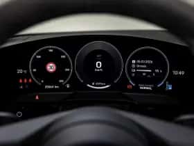 Porsche Taycan (2024) thumbnail 29