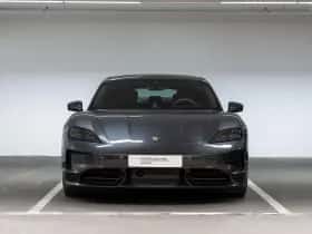 Porsche Taycan (2024) thumbnail 4