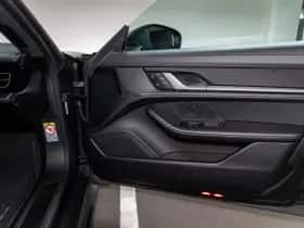 Porsche Taycan (2024) thumbnail 42