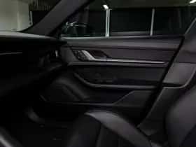 Porsche Taycan (2024) thumbnail 44
