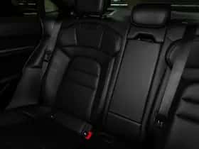 Porsche Taycan (2024) thumbnail 46