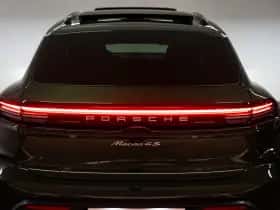 Porsche Macan (2024) thumbnail 12
