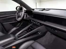 Porsche Macan (2024) thumbnail 24