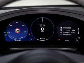 Porsche Macan (2024) thumbnail 31