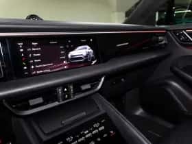 Porsche Macan (2024) thumbnail 38
