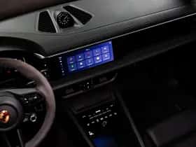 Porsche Macan (2024) thumbnail 40