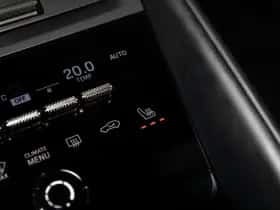 Porsche Macan (2024) thumbnail 42