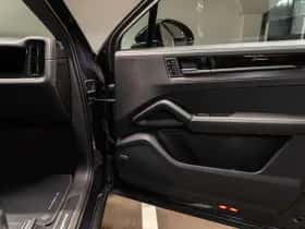 Porsche Cayenne (2026) thumbnail 37