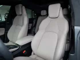 Porsche Macan (2026) thumbnail 16