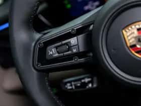 Porsche Macan (2026) thumbnail 35