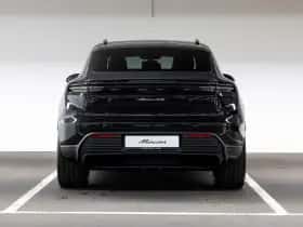 Porsche Macan (2026) thumbnail 8