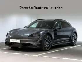 Porsche Taycan (2021) thumbnail 1