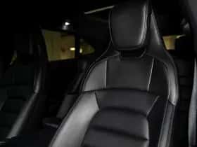 Porsche Taycan (2021) thumbnail 15