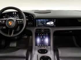Porsche Taycan (2021) thumbnail 16