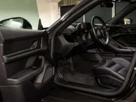 Porsche Taycan (2021) thumbnail 21