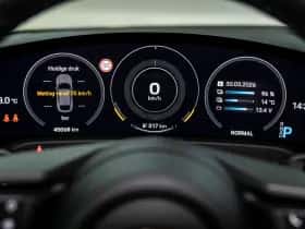 Porsche Taycan (2021) thumbnail 22