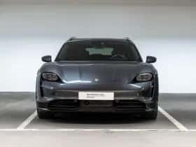 Porsche Taycan (2021) thumbnail 4