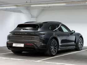 Porsche Taycan (2021) thumbnail 8