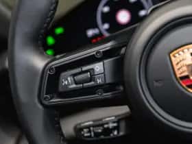Porsche Taycan (2026) thumbnail 22