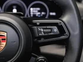 Porsche Taycan (2026) thumbnail 24