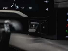 Porsche Taycan (2026) thumbnail 31
