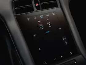 Porsche Taycan (2026) thumbnail 35