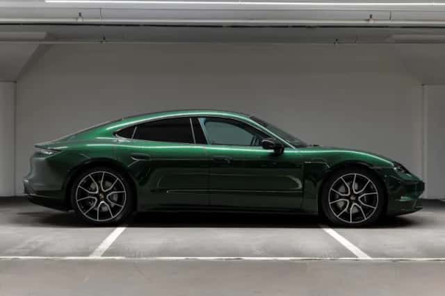 Porsche Taycan (2026) thumbnail 6