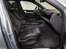 Porsche Cayenne (2024) thumbnail 19