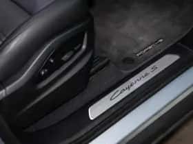Porsche Cayenne (2024) thumbnail 21