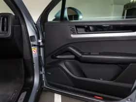 Porsche Cayenne (2024) thumbnail 29