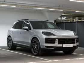 Porsche Cayenne (2024) thumbnail 5