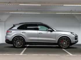 Porsche Cayenne (2024) thumbnail 6