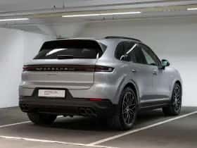 Porsche Cayenne (2024) thumbnail 7