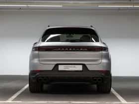 Porsche Cayenne (2024) thumbnail 8