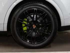 Porsche Cayenne (2024) thumbnail 14