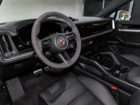 Porsche Cayenne (2024) thumbnail 24