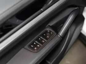 Porsche Cayenne (2024) thumbnail 31