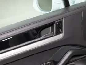 Porsche Cayenne (2024) thumbnail 32