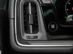 Porsche Cayenne (2024) thumbnail 34