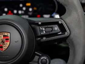 Porsche Cayenne (2024) thumbnail 38
