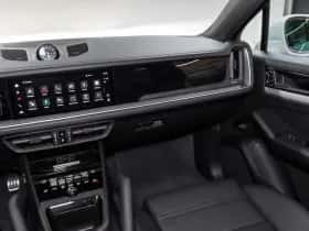 Porsche Cayenne (2024) thumbnail 54