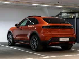 Porsche Macan (2025) thumbnail 3
