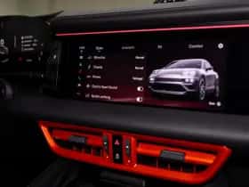 Porsche Macan (2025) thumbnail 30