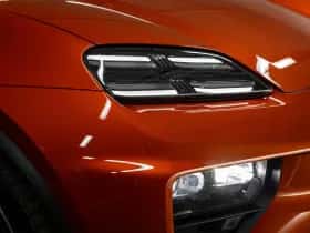 Porsche Macan (2025) thumbnail 10