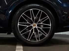 Porsche Cayenne (2024) thumbnail 16